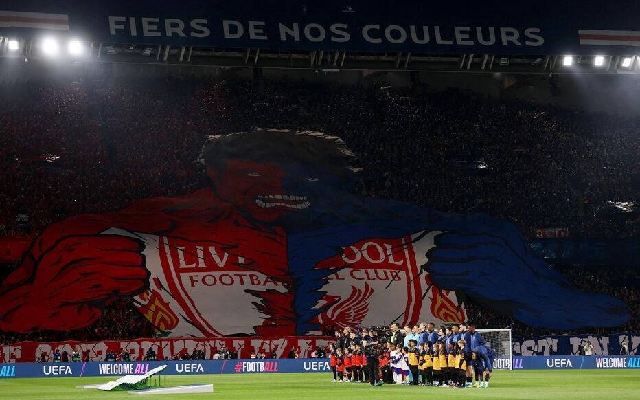 赛事平台-震撼，巴黎战利物浦TIFO：“今晚，唤醒你心中的绿巨人”