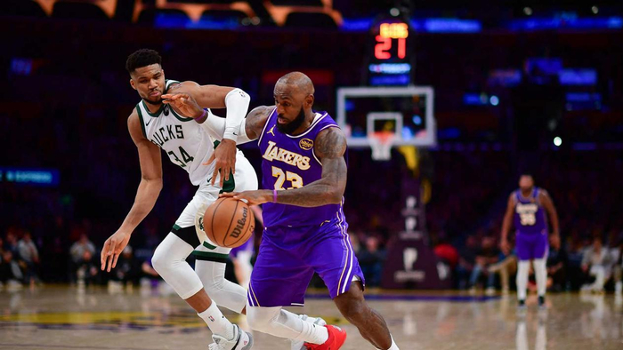 雷速体育-NBA名记爆料：东契奇成湖人抢不到字母哥的关键原因！|里夫斯|吉安尼斯·安特托孔波|雄鹿|扬尼斯-阿德托昆博|俄克拉荷马雷霆队_新浪体育_新浪新闻